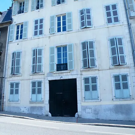 Du Vert-galant Apartment *